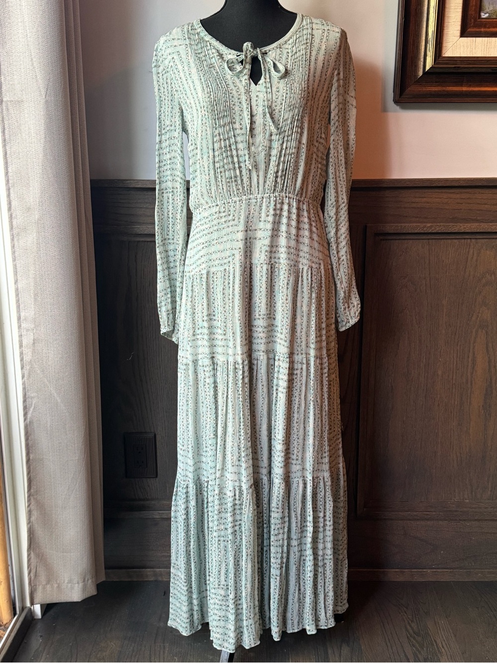 Sundance light green 100% silk Patterned Long Sleeve Maxi Dress Sz 6